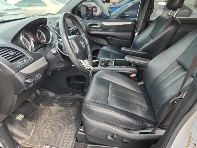 2017 DODGE GRAND CARAVAN GT 7