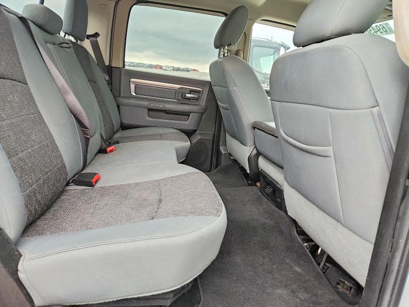 2019 RAM 1500 CLASSIC SLT 10