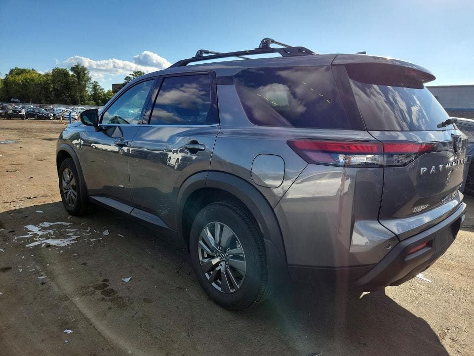 2025 NISSAN PATHFINDER SV 2