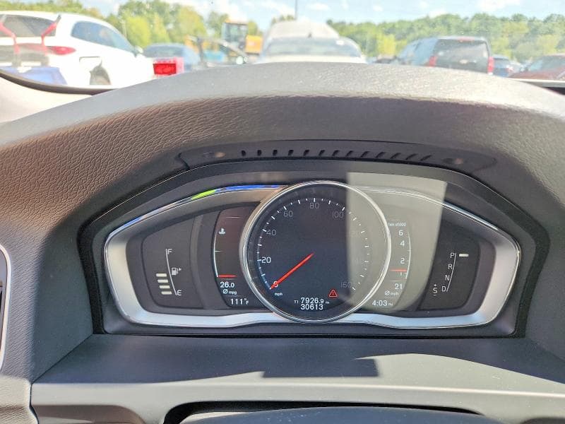 2017 VOLVO V60 T5 PLATINUM 9