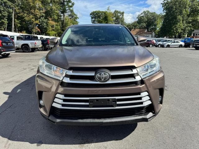 2017 TOYOTA HIGHLANDER LE PLUS 5