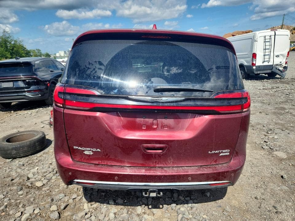 2022 CHRYSLER PACIFICA LIMITED 6