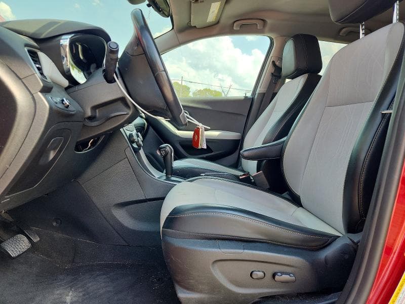 2019 CHEVROLET TRAX 1LT 7