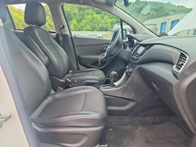 2020 CHEVROLET TRAX 1LT 7