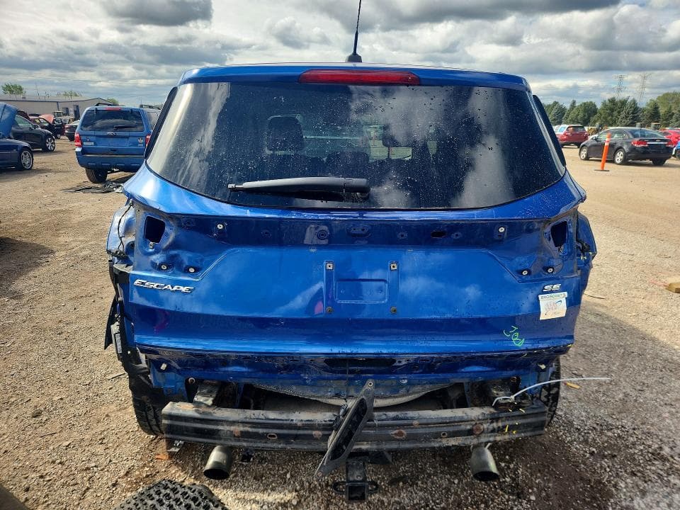 2017 FORD ESCAPE SE 6