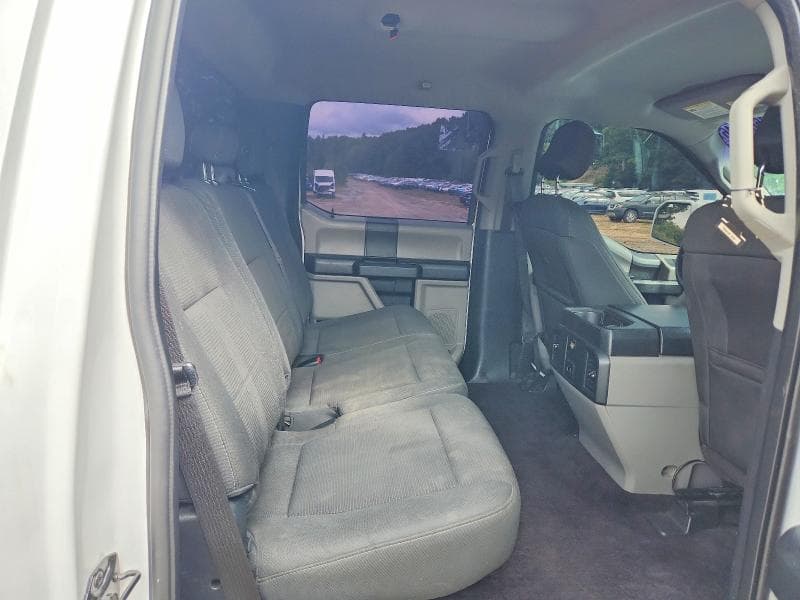 2017 FORD F150 SUPERCREW 10