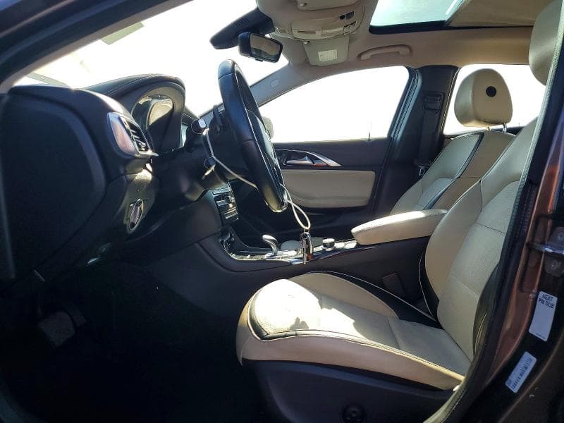 2019 INFINITI QX30 LUXE 7