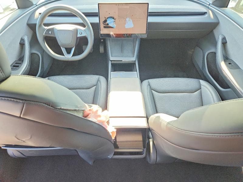 2025 TESLA MODEL 3 8