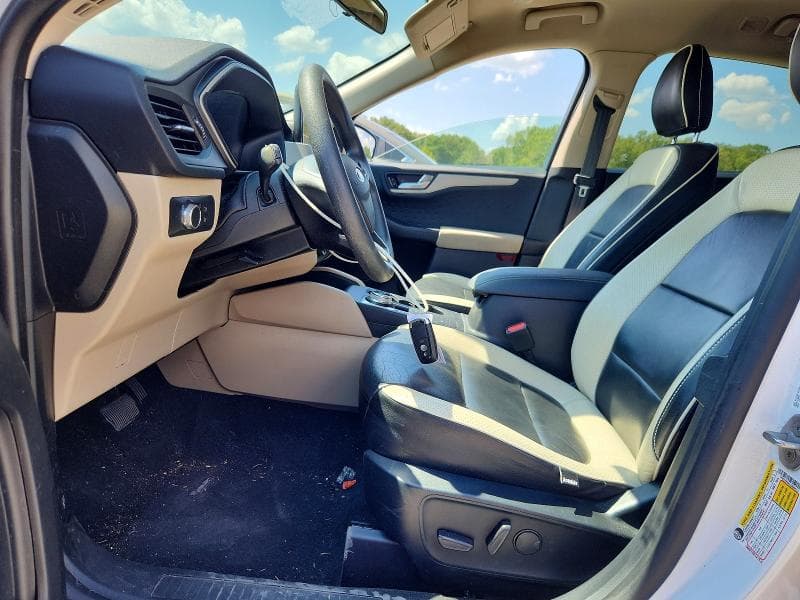2020 FORD ESCAPE SE 7