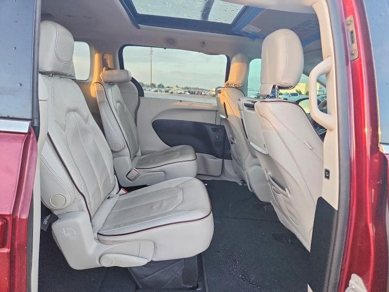 2017 CHRYSLER PACIFICA LIMITED 11
