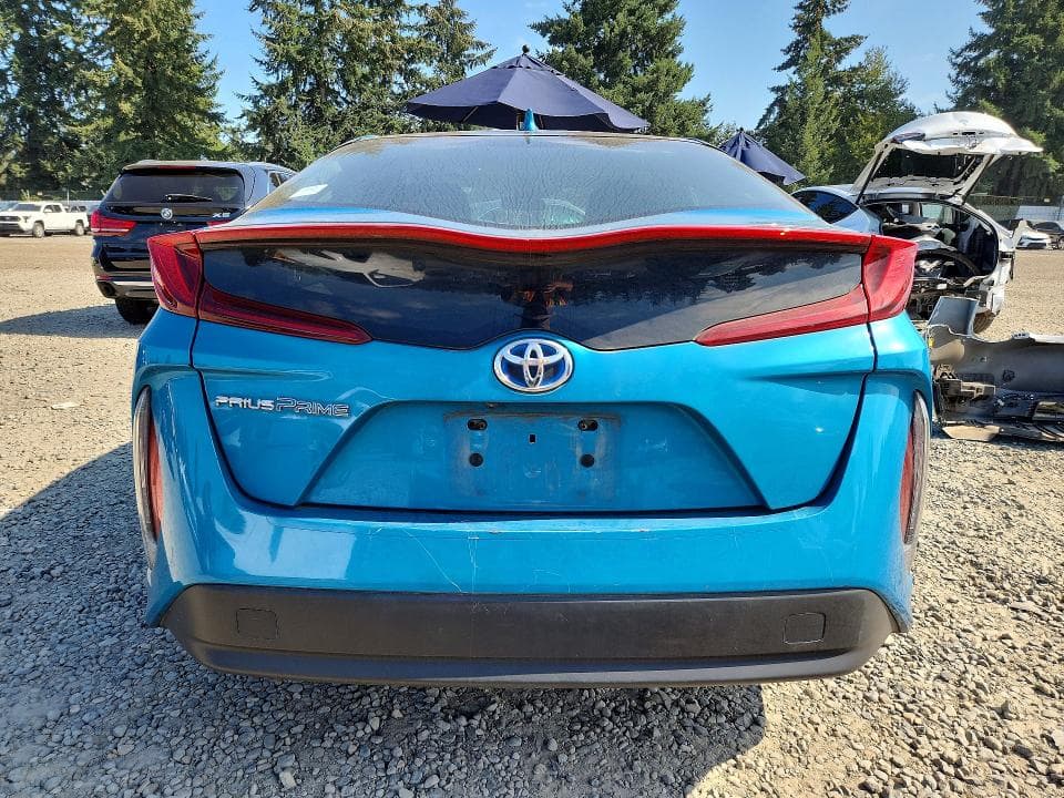 2017 TOYOTA PRIUS PRIME PREMIUM 6