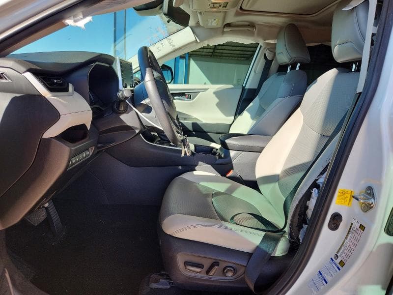 2021 TOYOTA RAV4 LIMITED 7