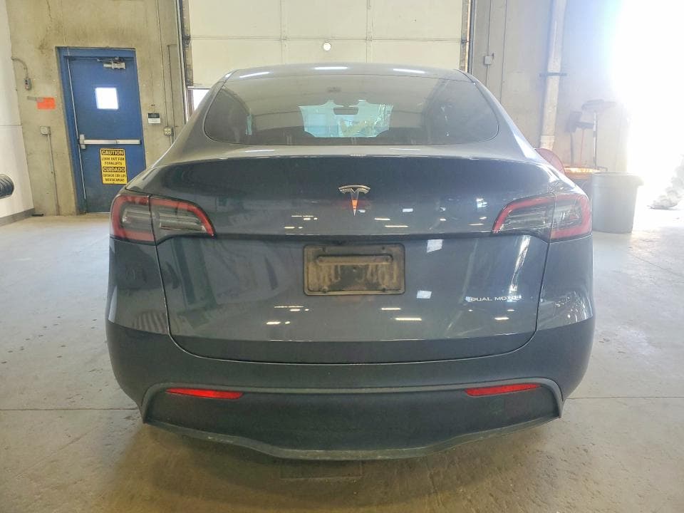 2023 TESLA MODEL Y 6