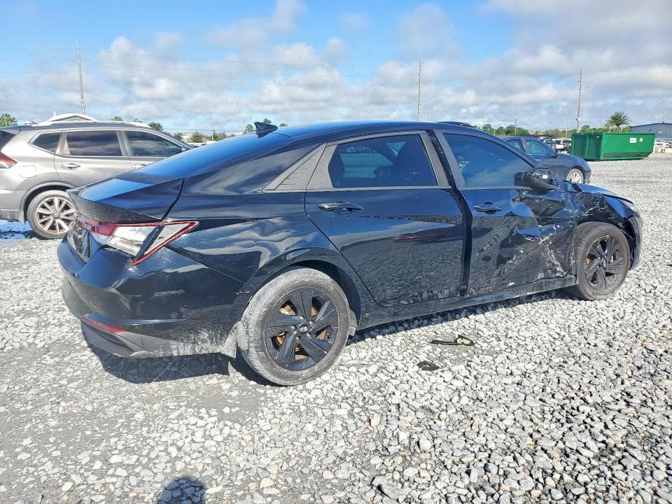 2023 HYUNDAI ELANTRA SEL 3