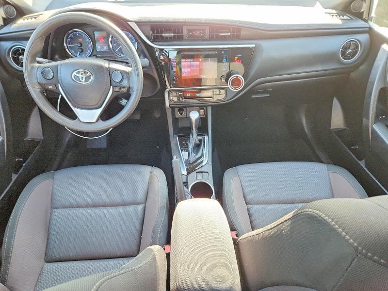 2019 TOYOTA COROLLA LE 8