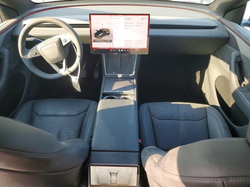 2026 TESLA MODEL Y 8