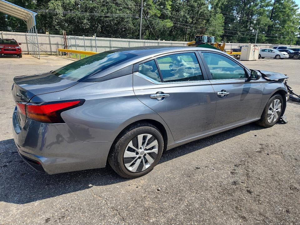 2023 NISSAN ALTIMA S 3