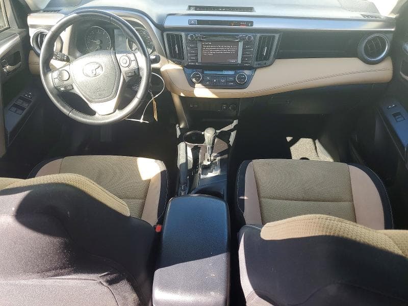 2017 TOYOTA RAV4 XLE 8