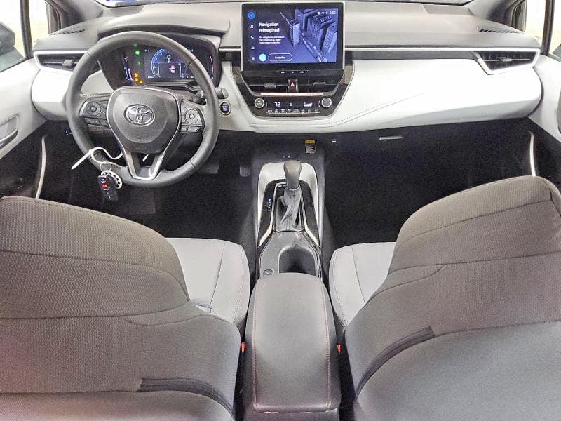 2025 TOYOTA COROLLA SE 8