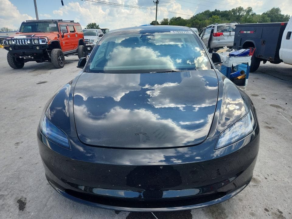 2026 TESLA MODEL 3 5