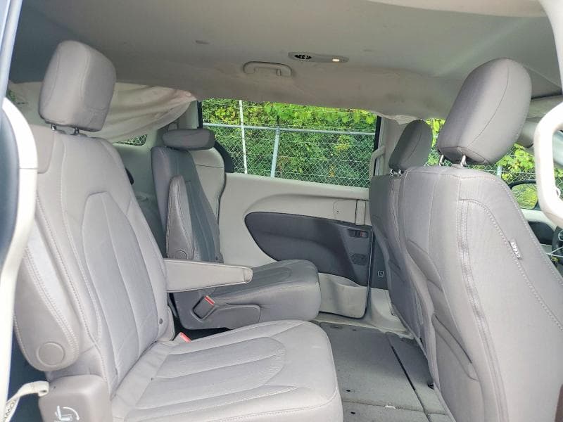 2018 CHRYSLER PACIFICA LX 11