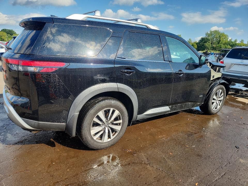 2023 NISSAN PATHFINDER SL 3
