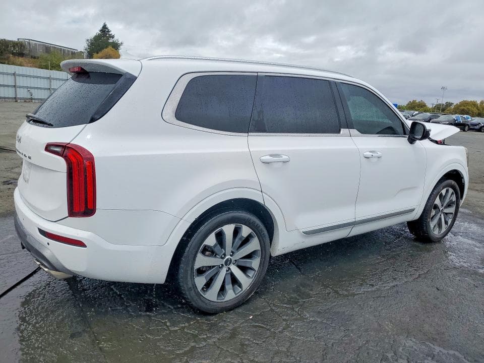 2022 KIA TELLURIDE EX 3