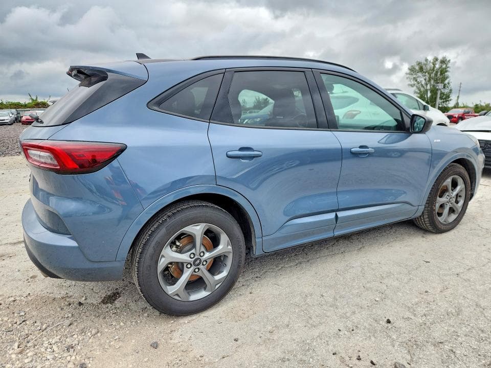 2023 FORD ESCAPE ST LINE 3