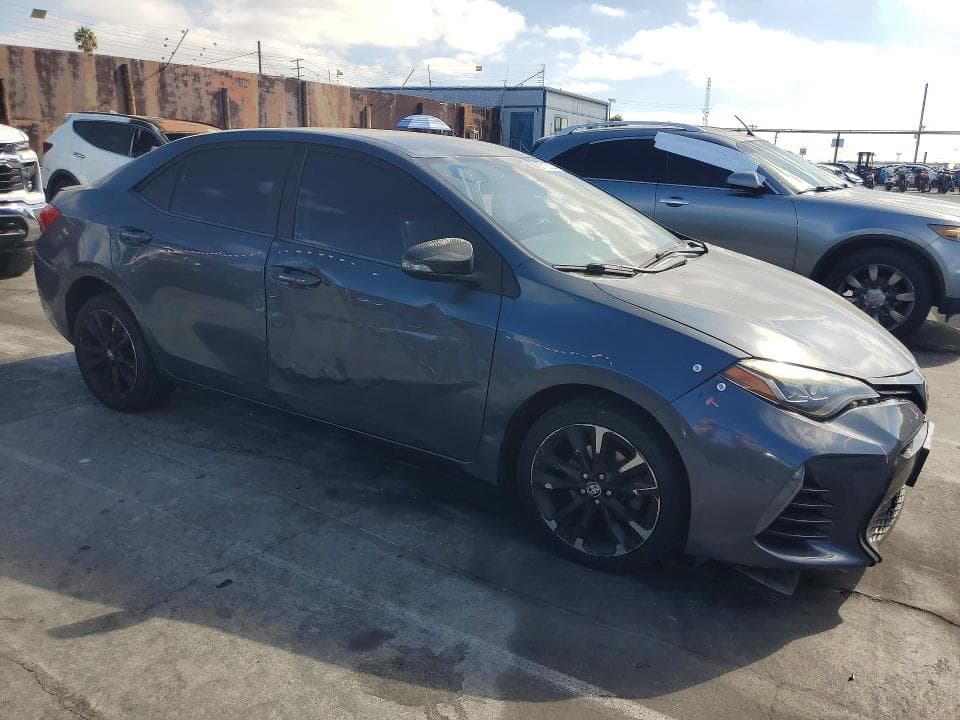 2017 TOYOTA COROLLA SE 4