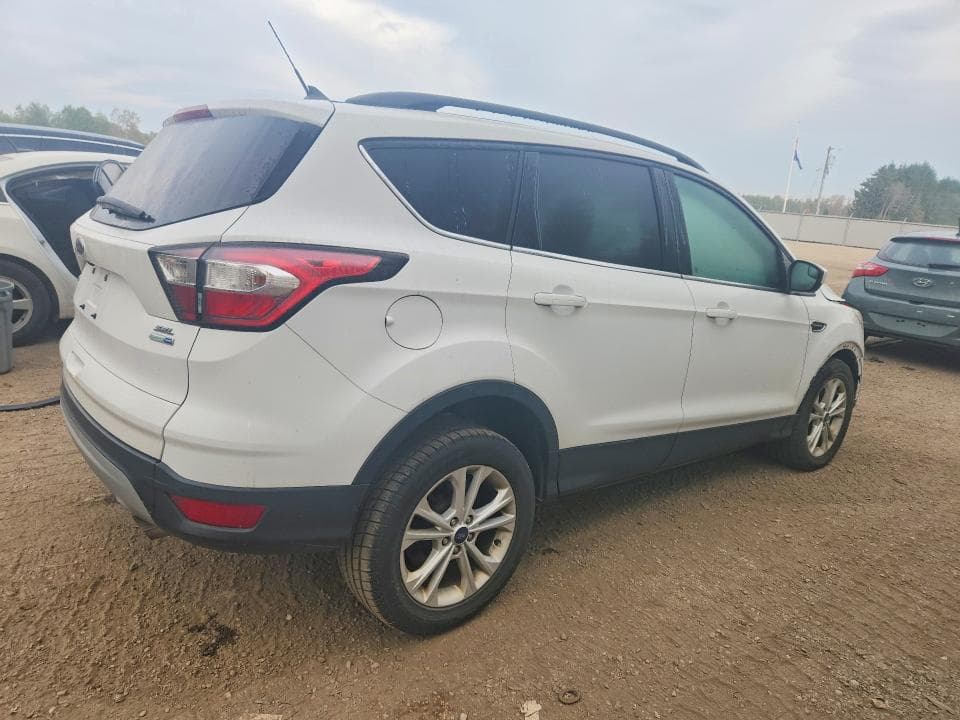 2018 FORD ESCAPE SEL 3