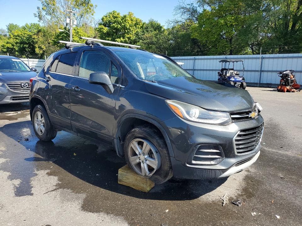 2018 CHEVROLET TRAX 1LT 4