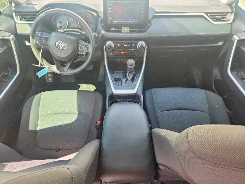 2019 TOYOTA RAV4 XLE 8