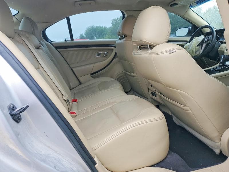 2019 FORD TAURUS LIMITED 10