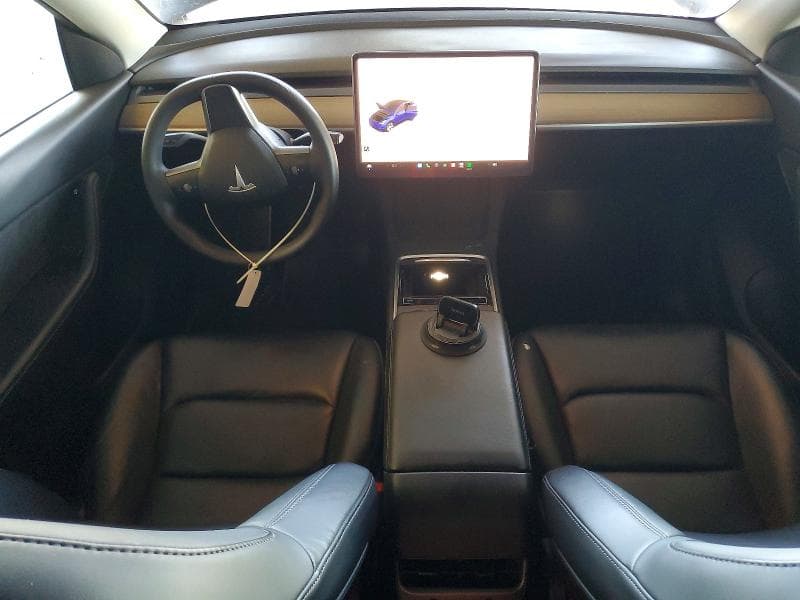 2022 TESLA MODEL Y 8