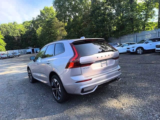 2026 VOLVO XC60 PLUS 2