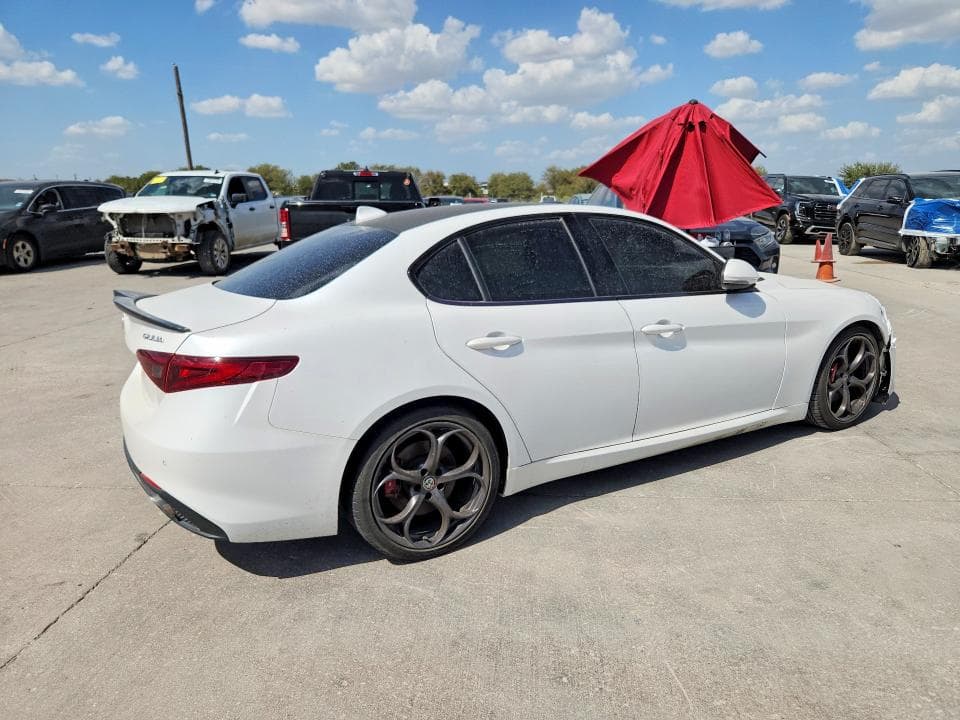 2017 ALFA ROMEO GIULIA TI 3