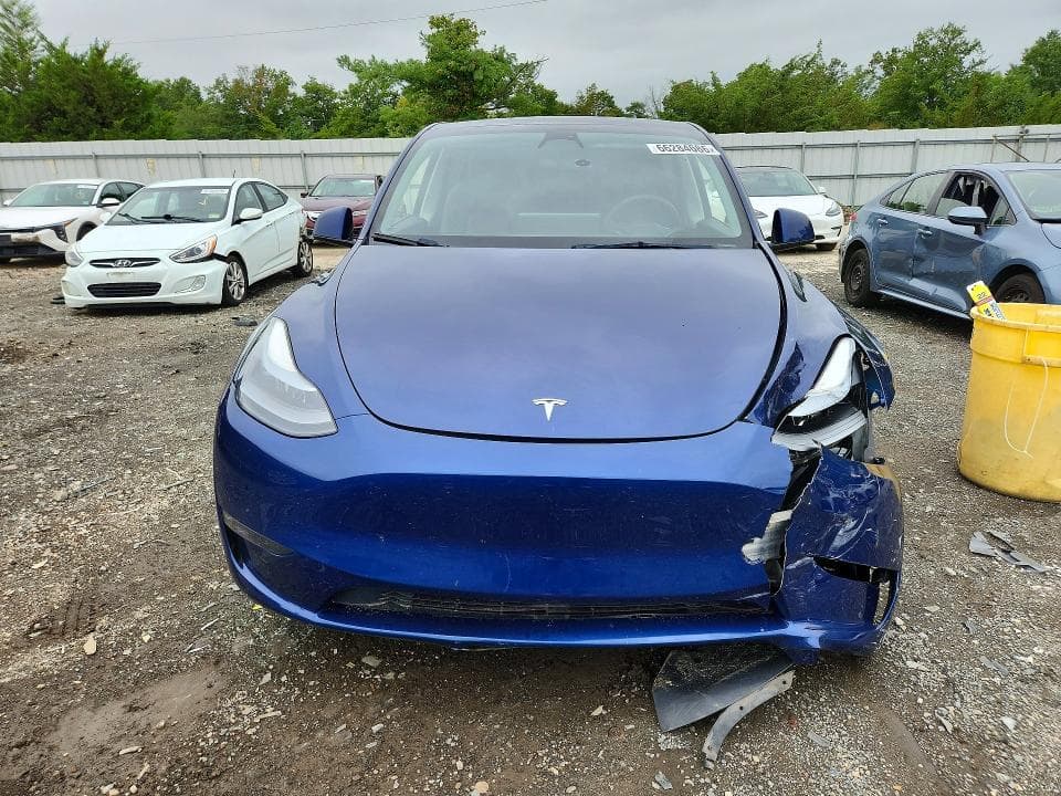 2023 TESLA MODEL Y 5