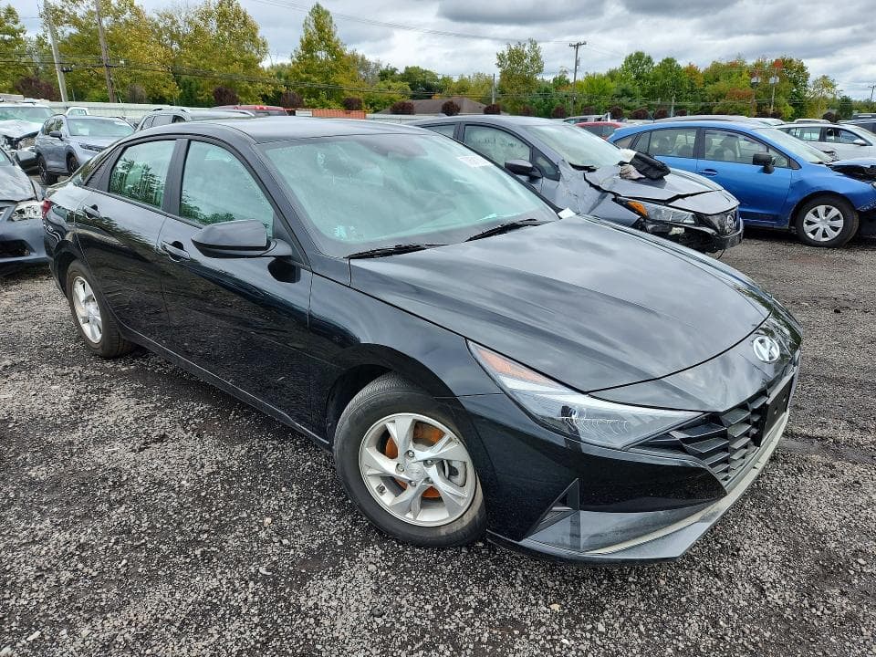 2022 HYUNDAI ELANTRA SE 4