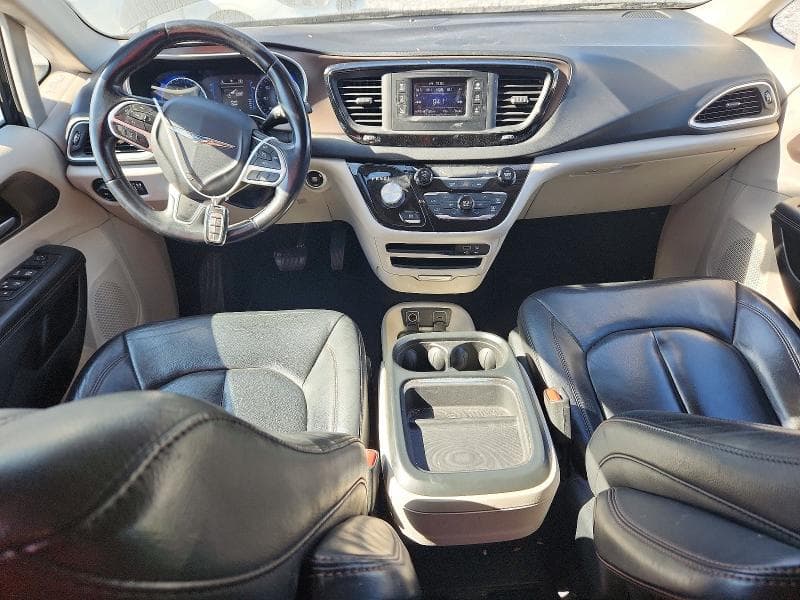 2017 CHRYSLER PACIFICA TOURING L 8