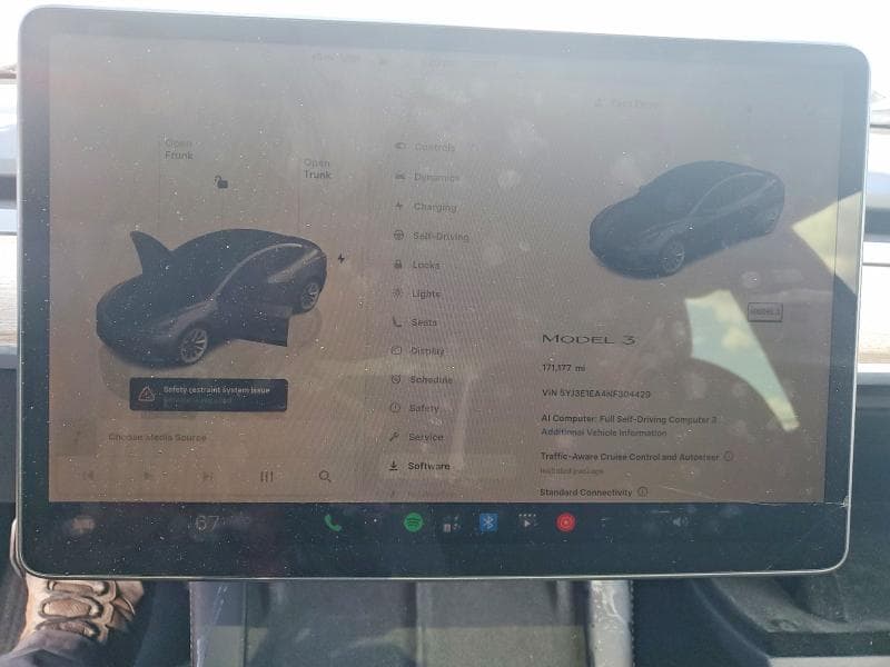 2022 TESLA MODEL 3 9