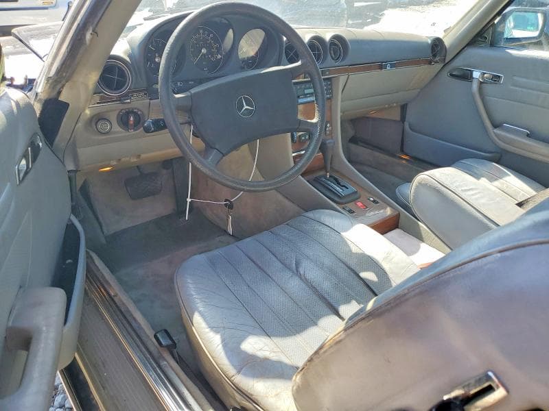 1982 MERCEDES-BENZ 380 SL 8