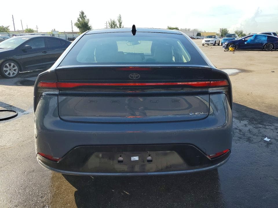 2025 TOYOTA PRIUS LIMITED 6