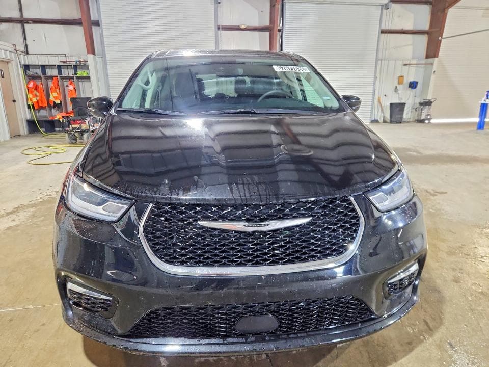 2024 CHRYSLER PACIFICA TOURING L 5