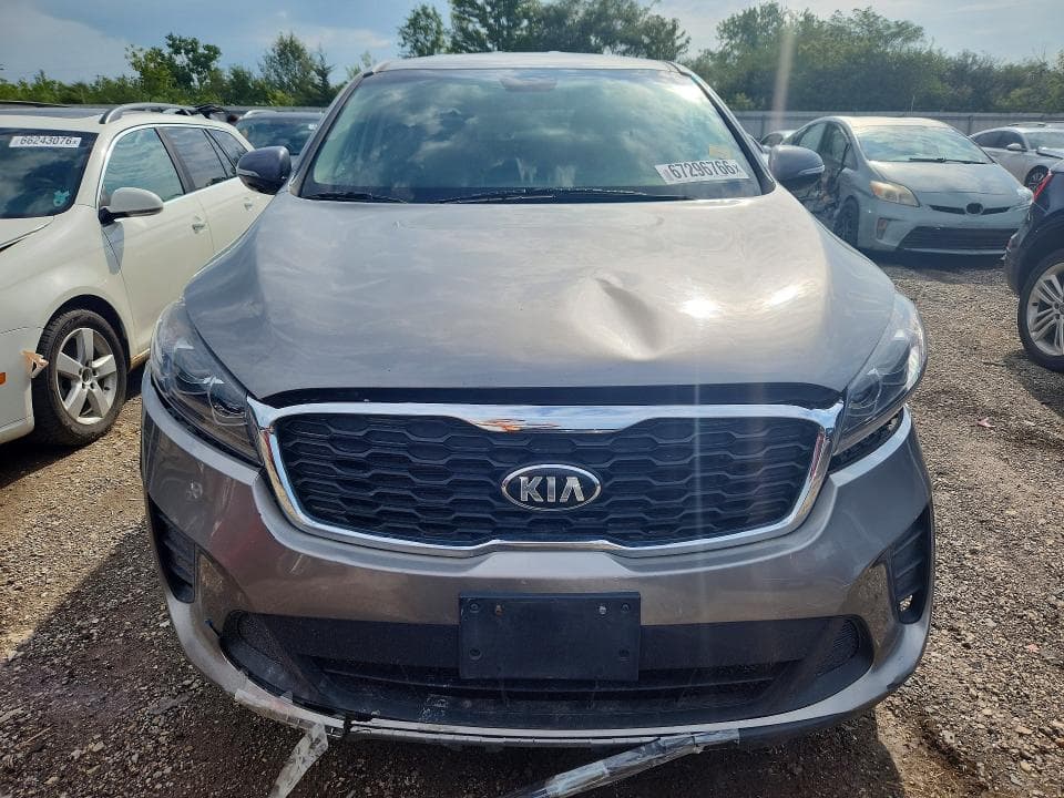 2019 KIA SORENTO LX V6 5