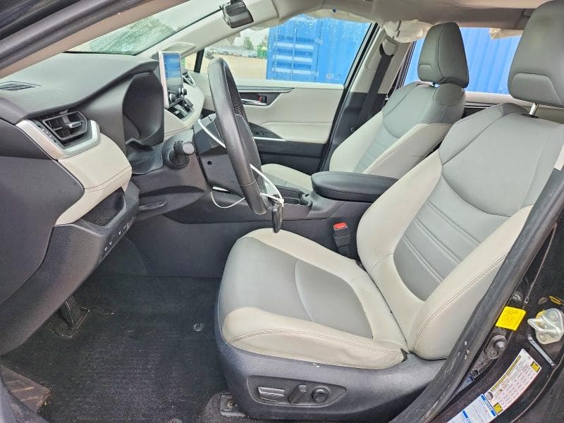 2019 TOYOTA RAV4 XLE PREMIUM 7