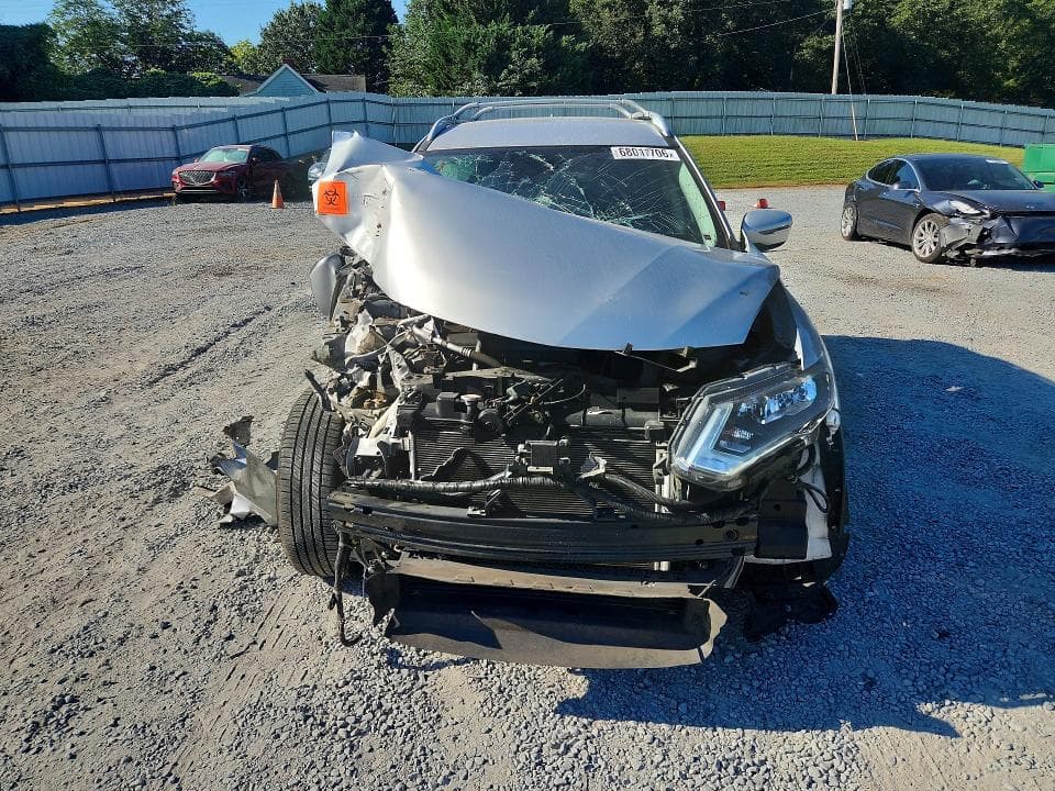 2019 NISSAN ROGUE S 5