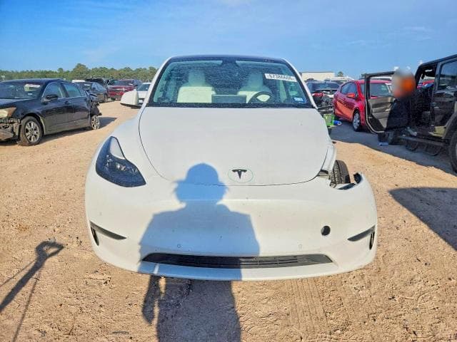 2022 TESLA MODEL Y 5