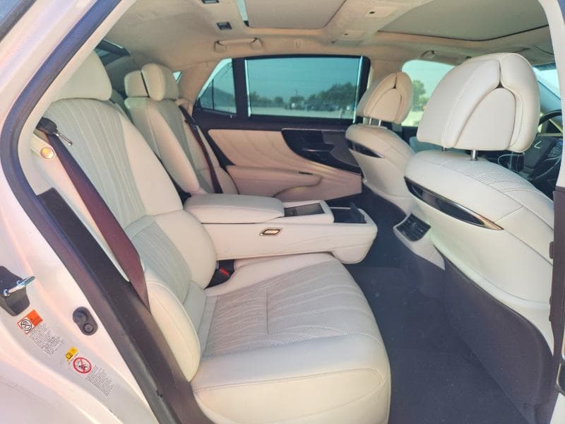 2018 LEXUS LS 500 10