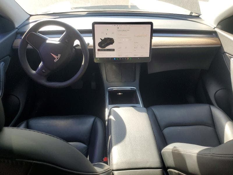 2021 TESLA MODEL Y 8