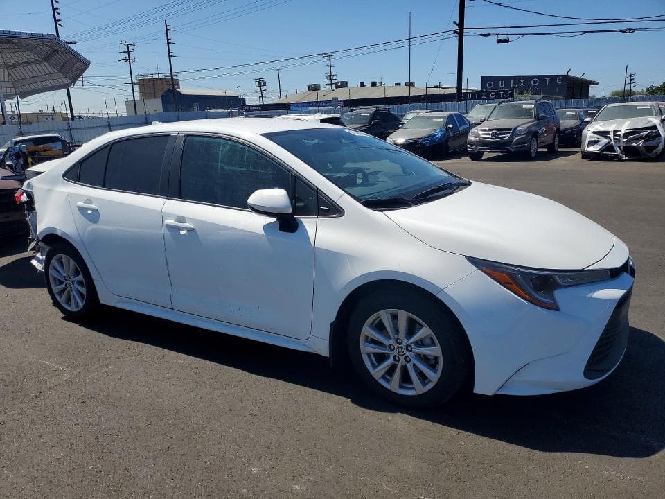 2025 TOYOTA COROLLA LE 4